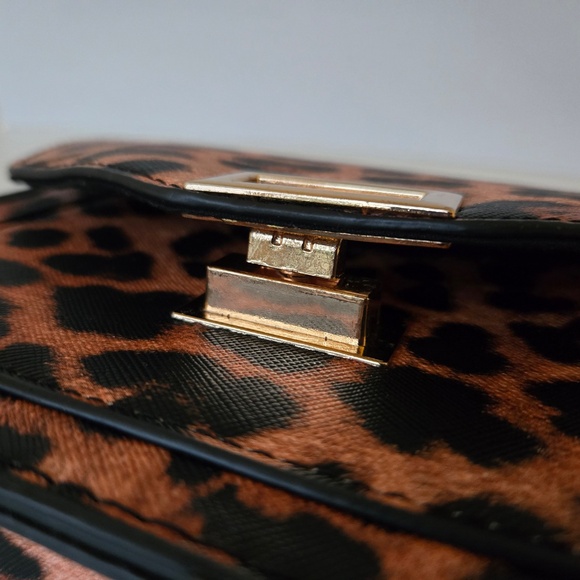 NWOT Fashion Nova Leopard Print Box Clutch Handbag - Picture 4 of 13